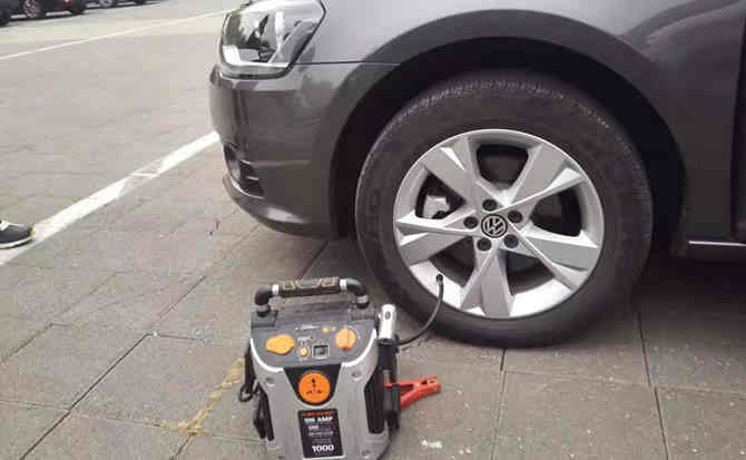 云冈区汽车搭电案例