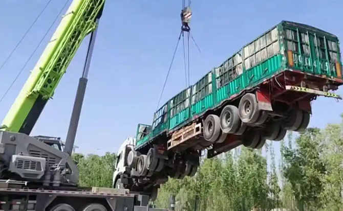 云冈区道路脱困救援案例